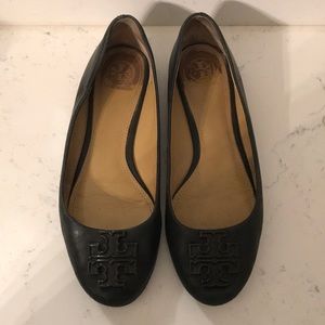Black Tory Burch flats